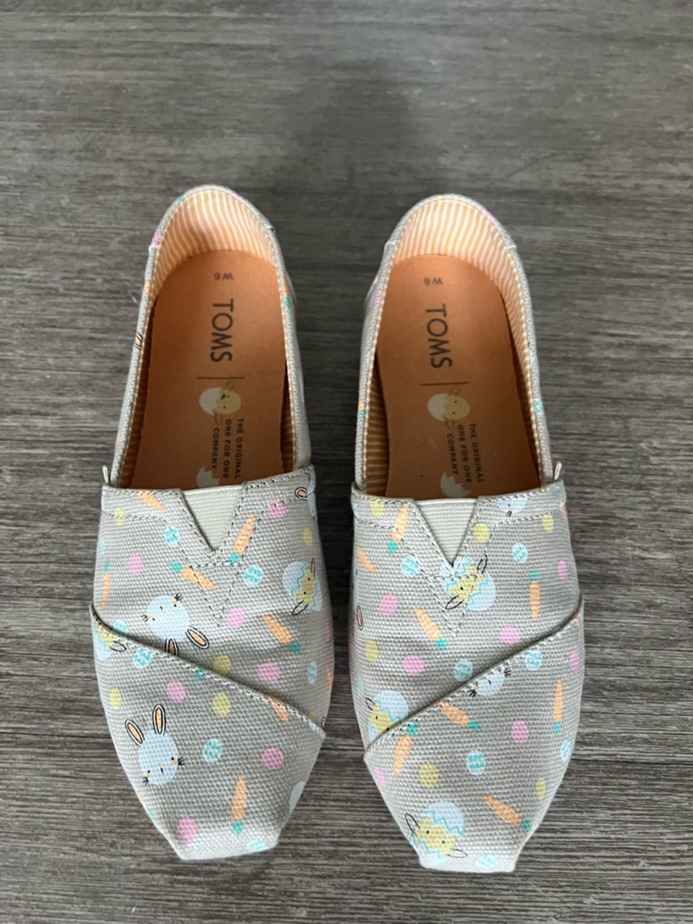 TOMS Canvas Slip-Ons with Pastel Bunny & Carrot Print Size 6